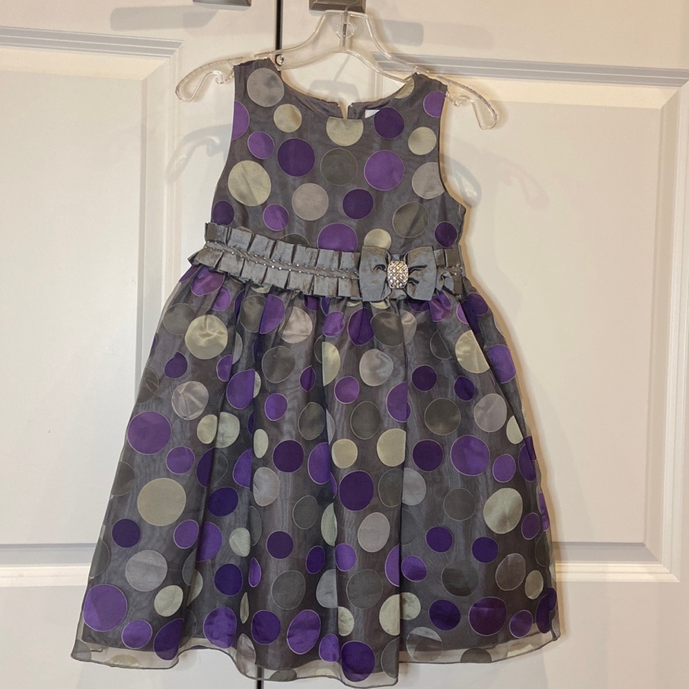 Cute party dress size 5